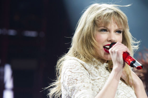 Taylor Swift in concert on 'Red Tour'